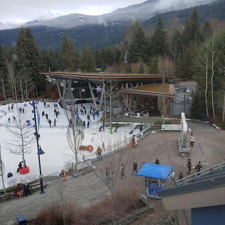 Tyndalstone Lodge 3 Bedroom In The Heart Of Village North Whistler Kültér fotó