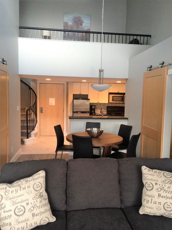 Tyndalstone Lodge 3 Bedroom In The Heart Of Village North Whistler Kültér fotó