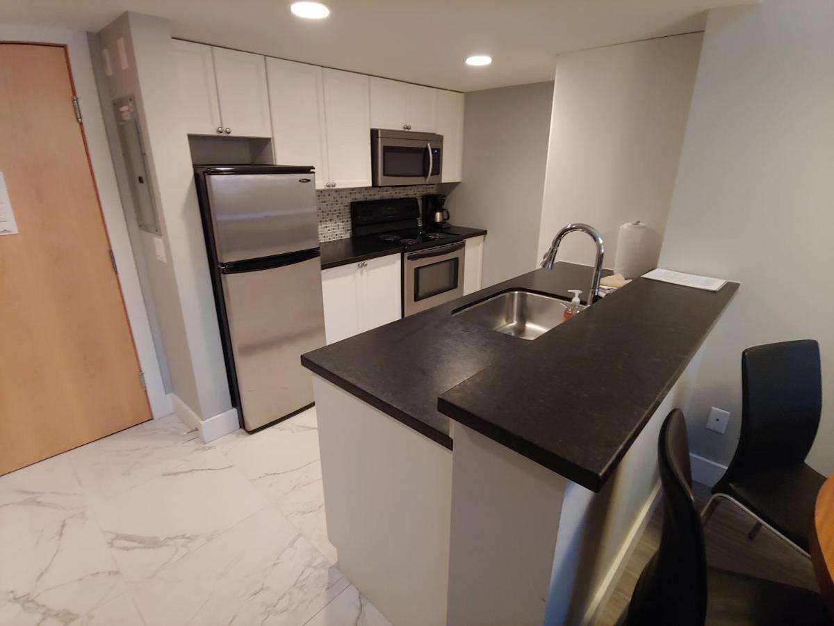 Tyndalstone Lodge 3 Bedroom In The Heart Of Village North Whistler Kültér fotó
