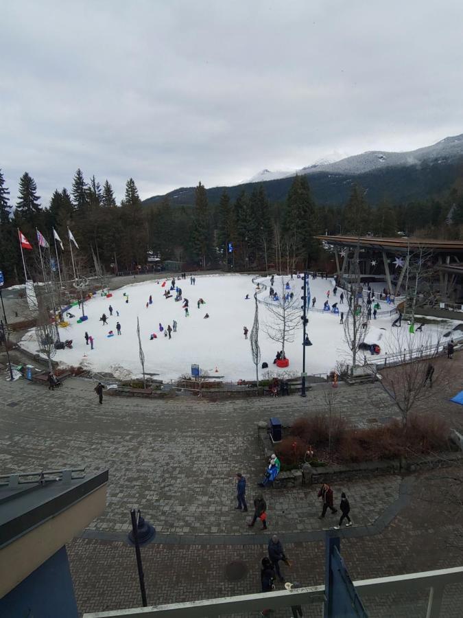 Tyndalstone Lodge 3 Bedroom In The Heart Of Village North Whistler Kültér fotó