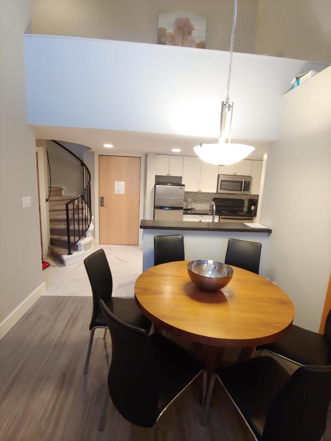 Tyndalstone Lodge 3 Bedroom In The Heart Of Village North Whistler Kültér fotó